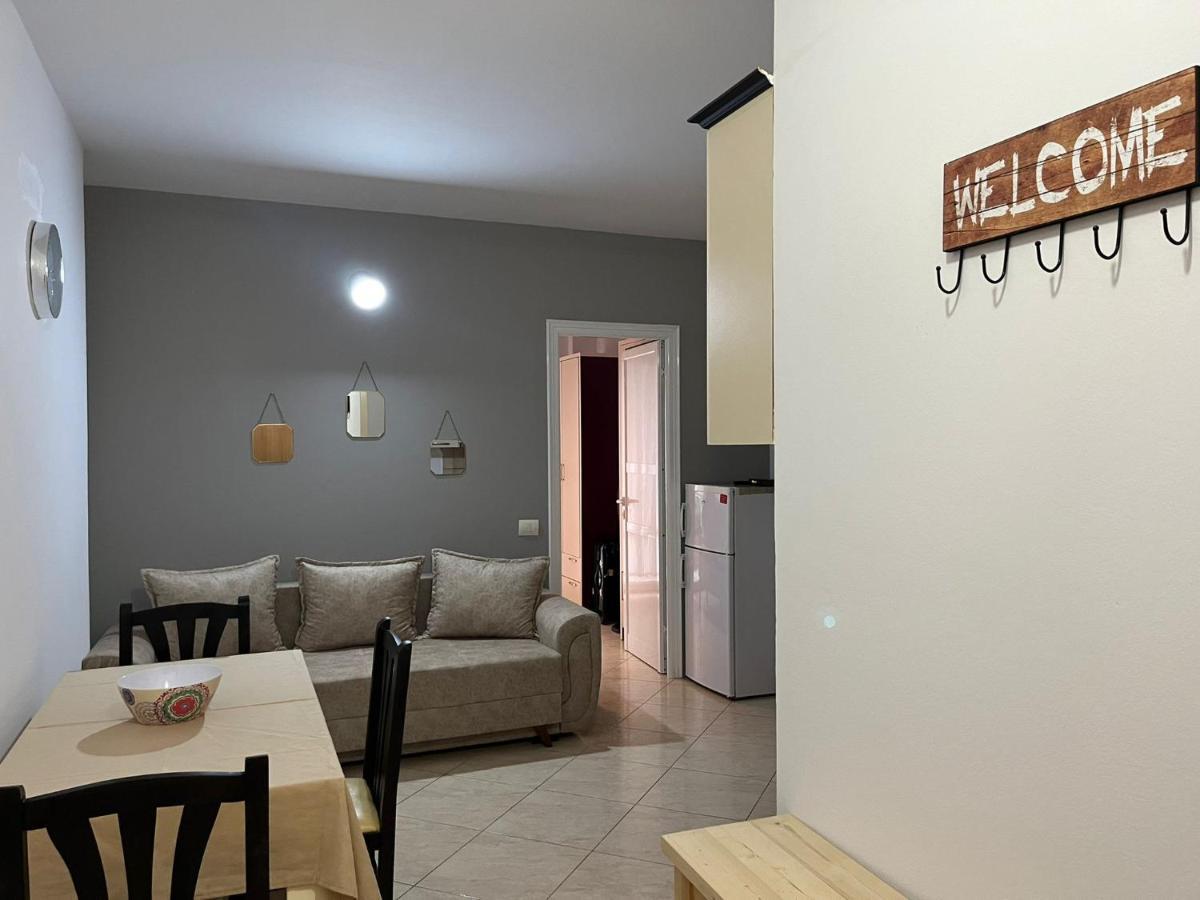Lungomare Vlore Con Garage Privato 2 Lejlighed Eksteriør billede